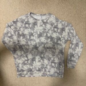 Athleta women’s medium sweat shirt